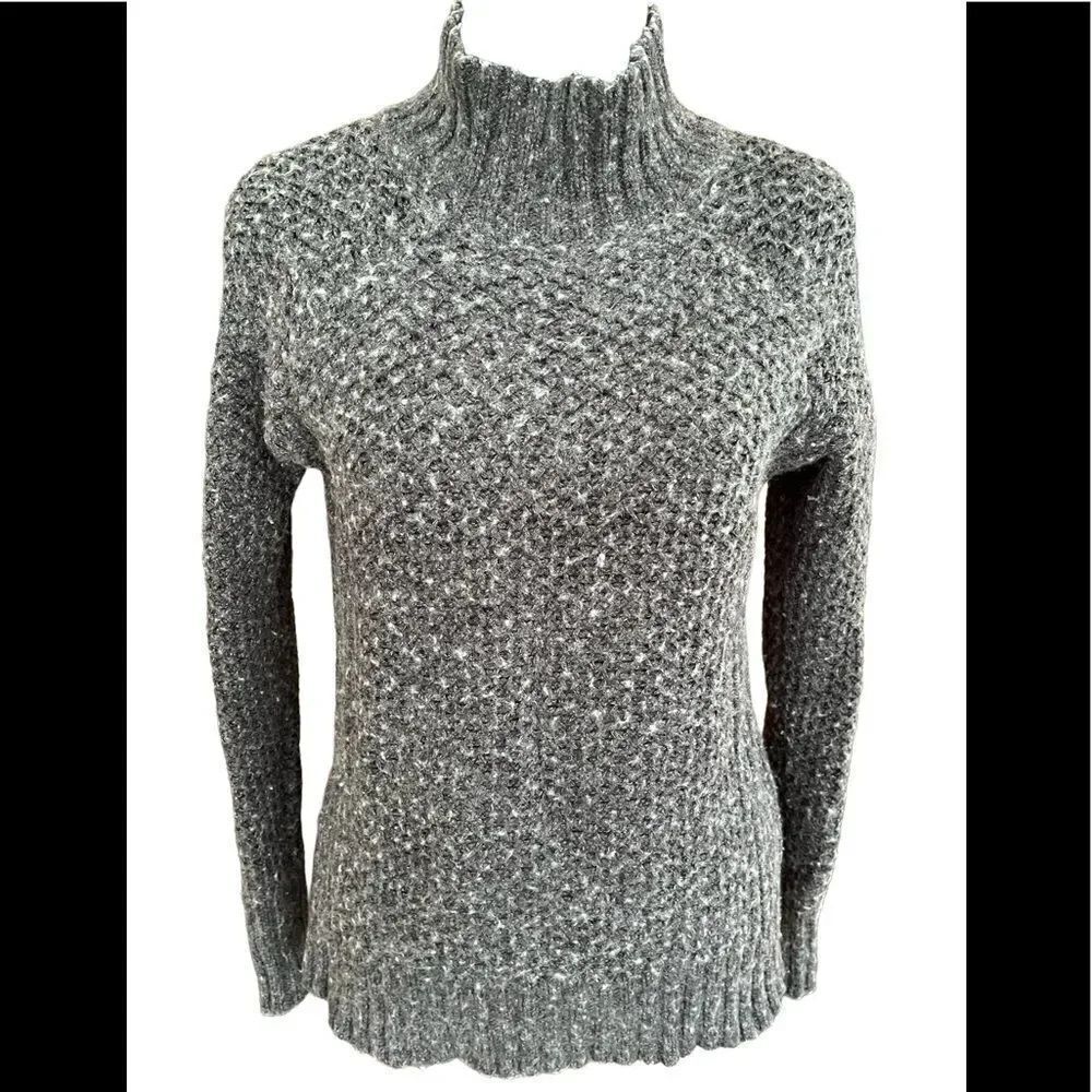 AMERICAN Eagle Outfitters Live Your Life Gray fuzzy wool blend sweater, size XS